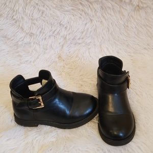 ●Sold●FABKIDS black ankle boots 9c